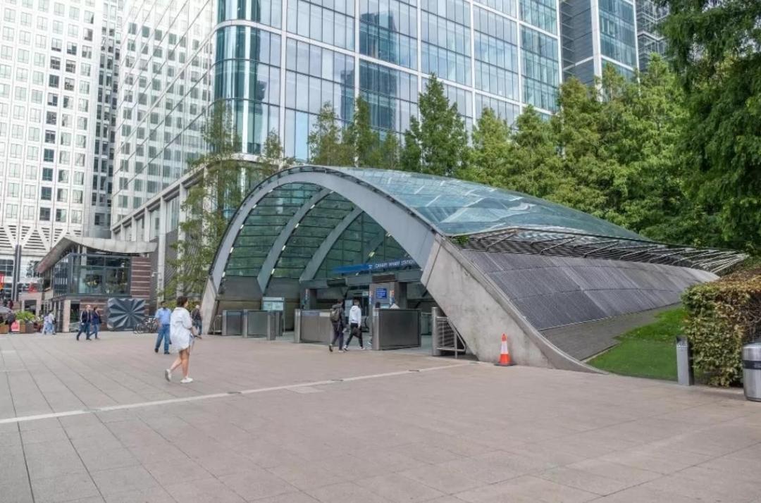 Large 2 Bedroom Apartment London Canary Wharf With Great Transport Links Exterior photo